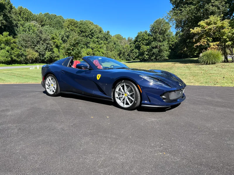 2022 Ferrari 812 GTS