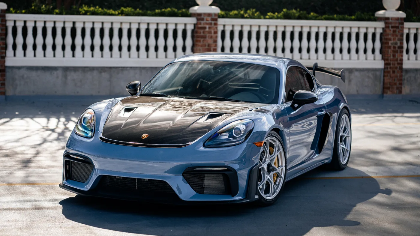 2023 Porsche GT4 RS - View 3