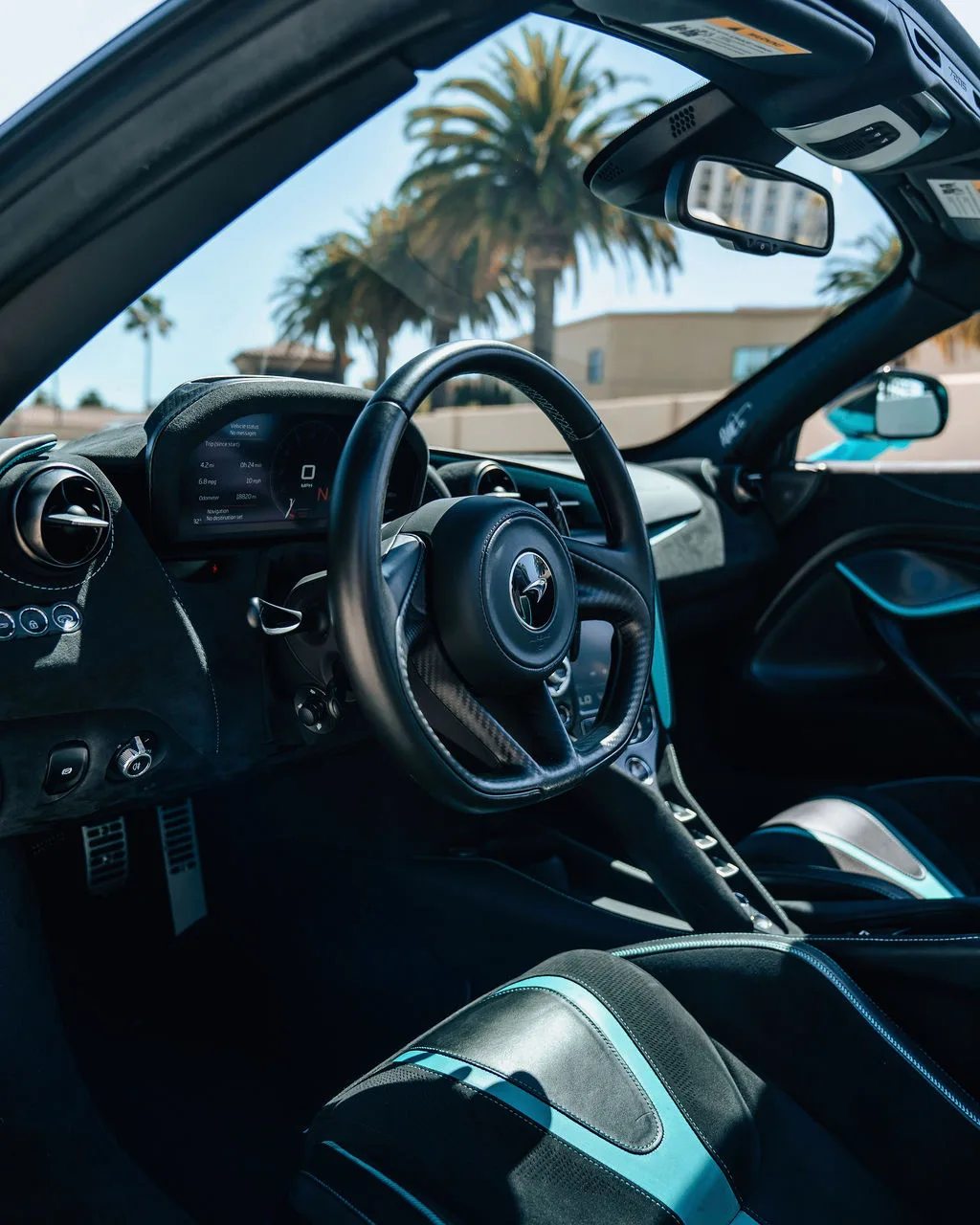 McLaren 720s - View 3