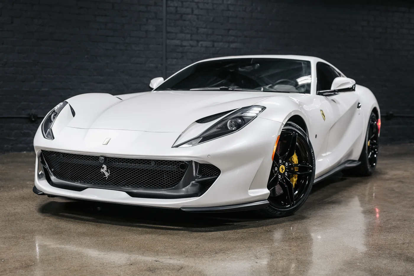 2018 Ferrari 812 Superfast Base - View 6