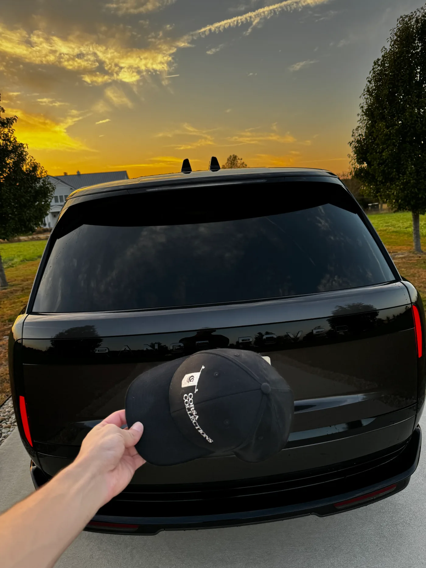 2023 Land Rover Range Rover Autobiography - View 6