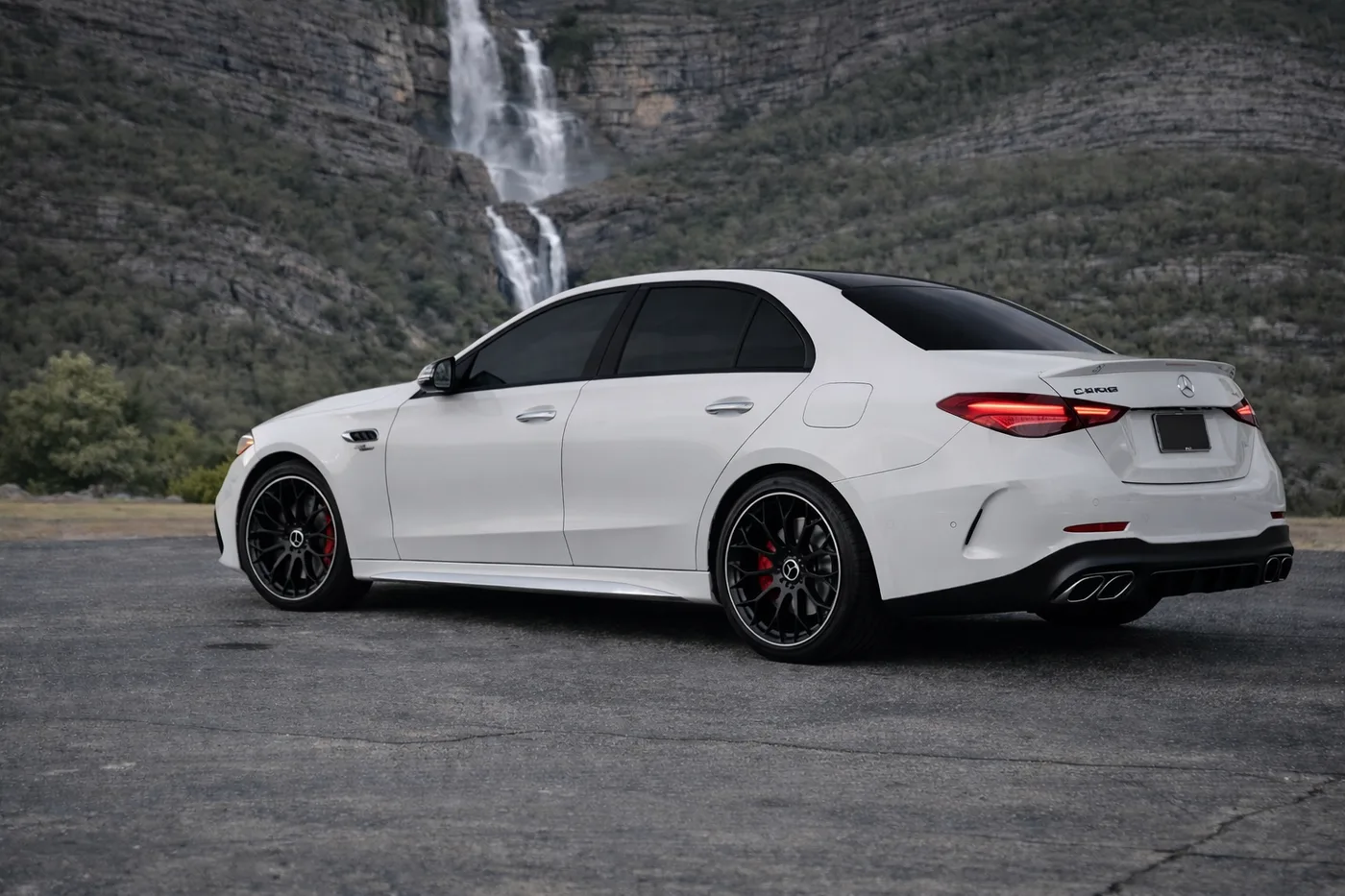 Mercedes-Benz C63 AMG E Performance AWD - View 6