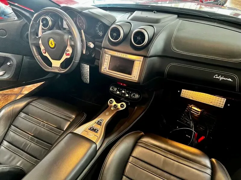 2011 Ferrari California GT - View 10