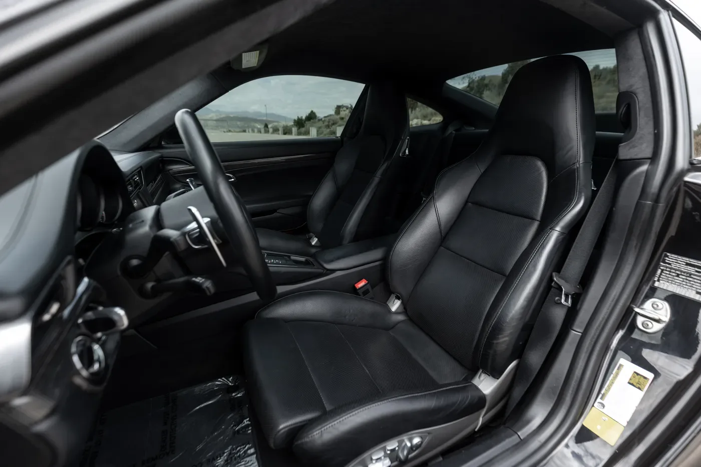 Porsche 911 Turbo S - View 4