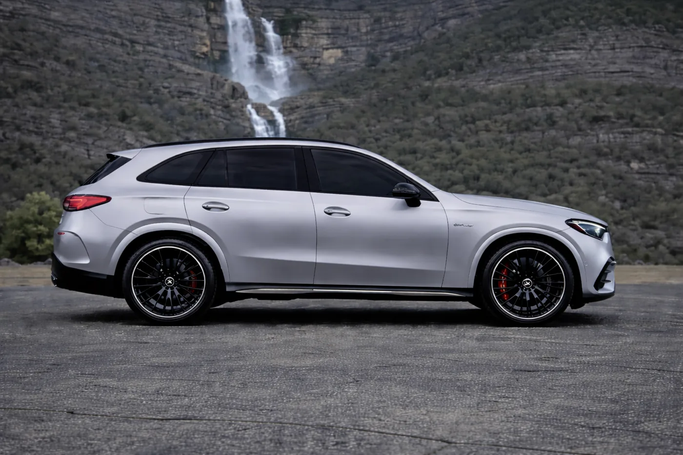 Mercedes-Benz GLC43 AMG - View 4