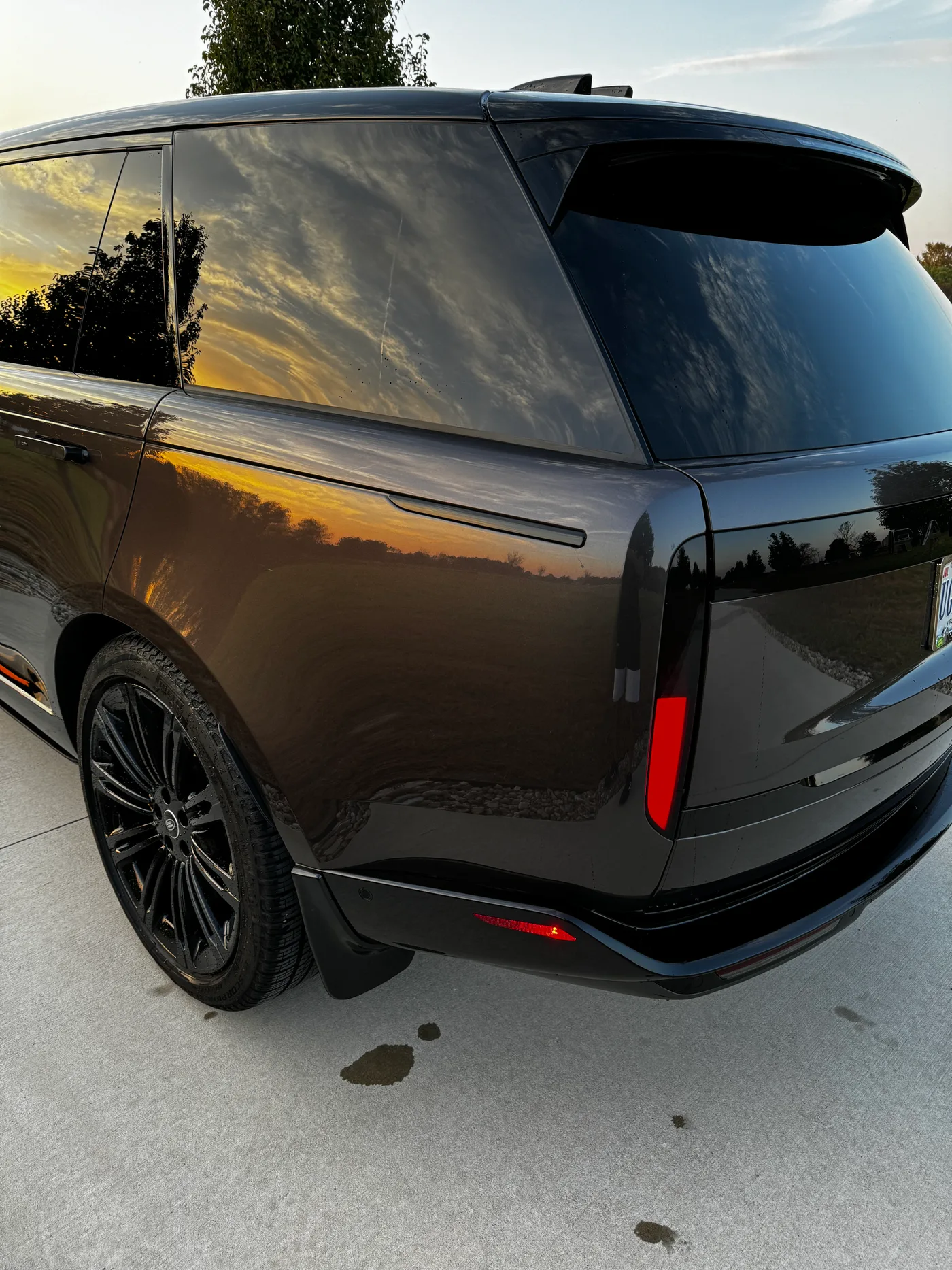2023 Land Rover Range Rover Autobiography - View 10