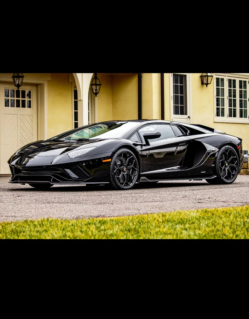 2022 Lamborghini Aventador Ultimae Roadster