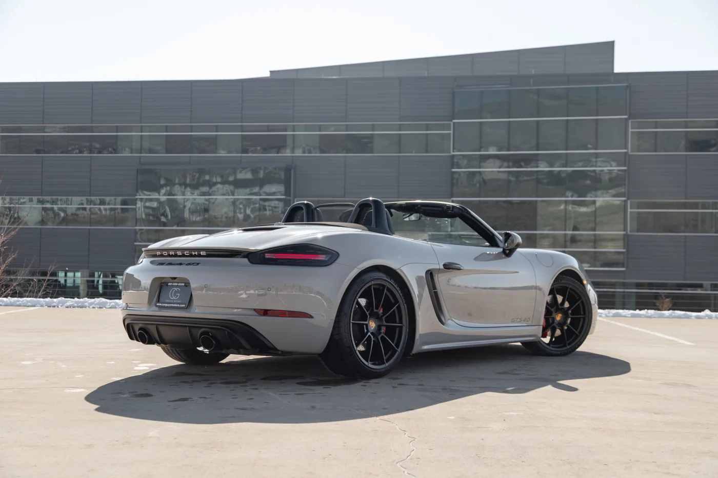 Porsche 718 Boxster Spyder - View 2