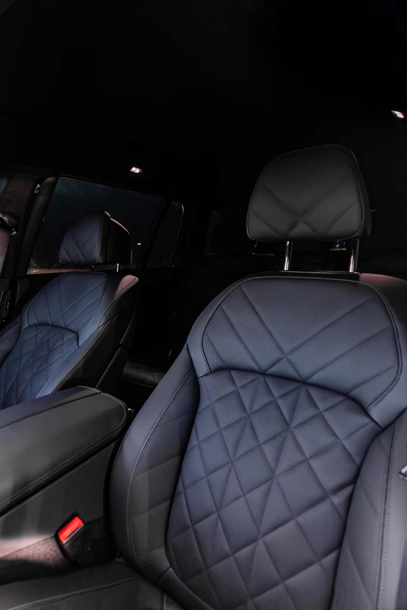 2027 BMW X7 - View 5