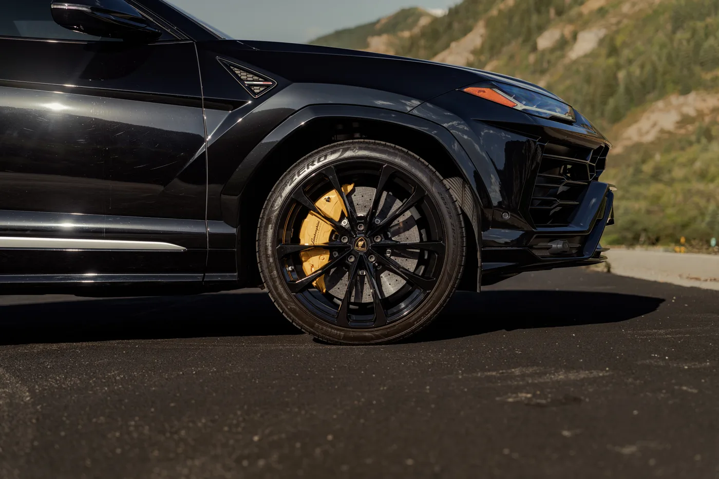Lamborghini Urus - View 3