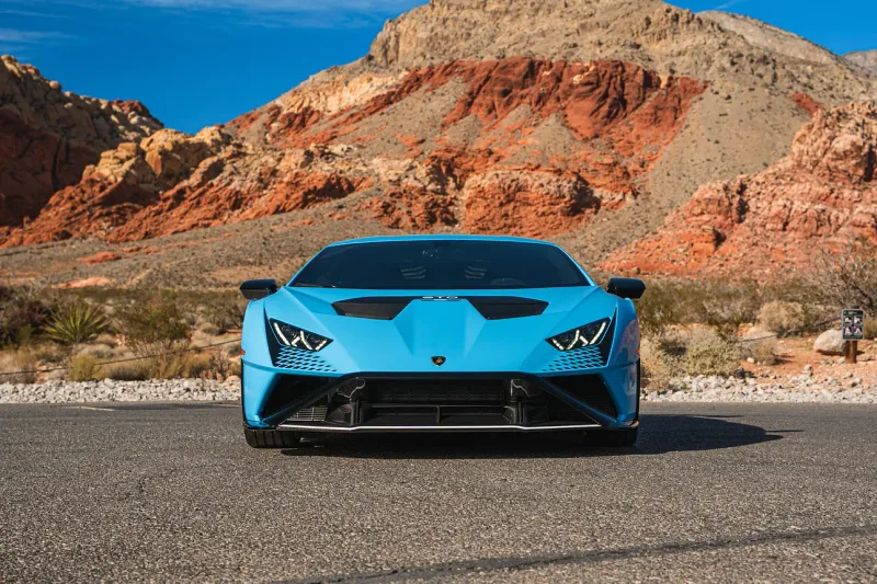 Huracan STO