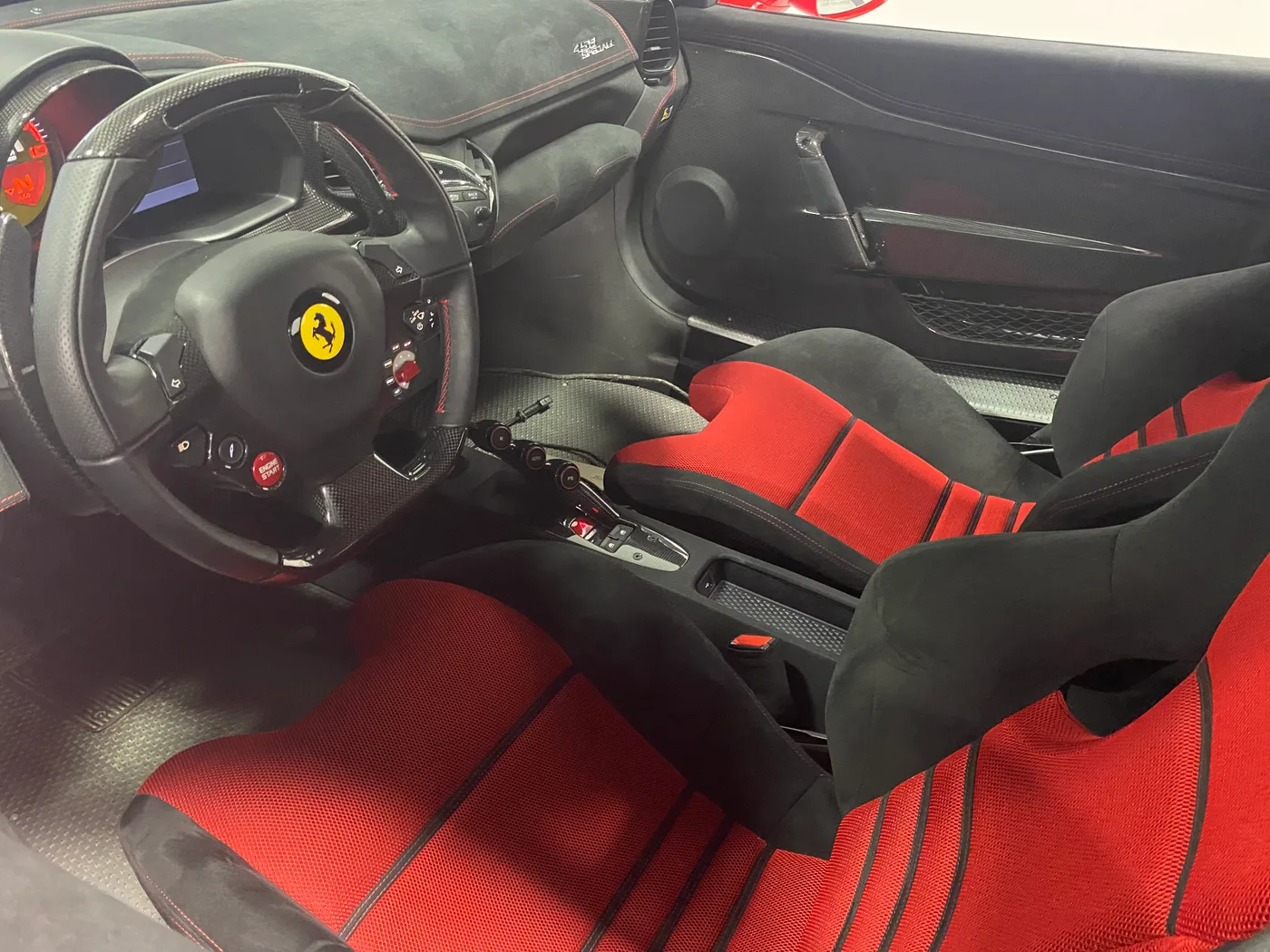 2015 Ferrari 458 Speciale - View 6