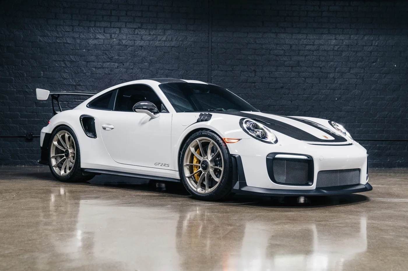 2019 Porsche 911 GT2 RS - View 4