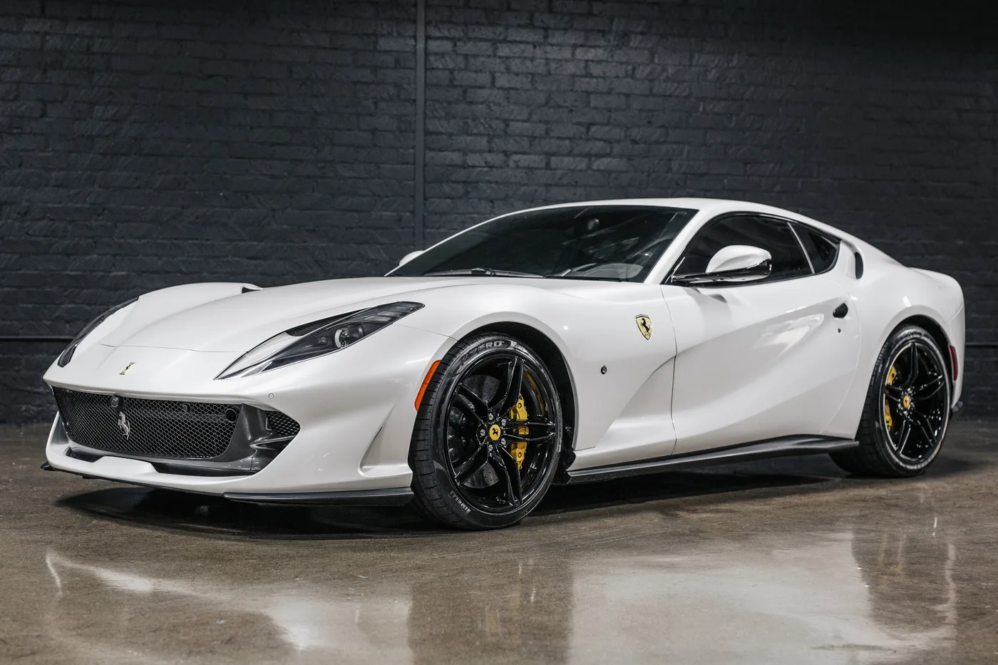 2018 Ferrari 812 Superfast Base - View 5