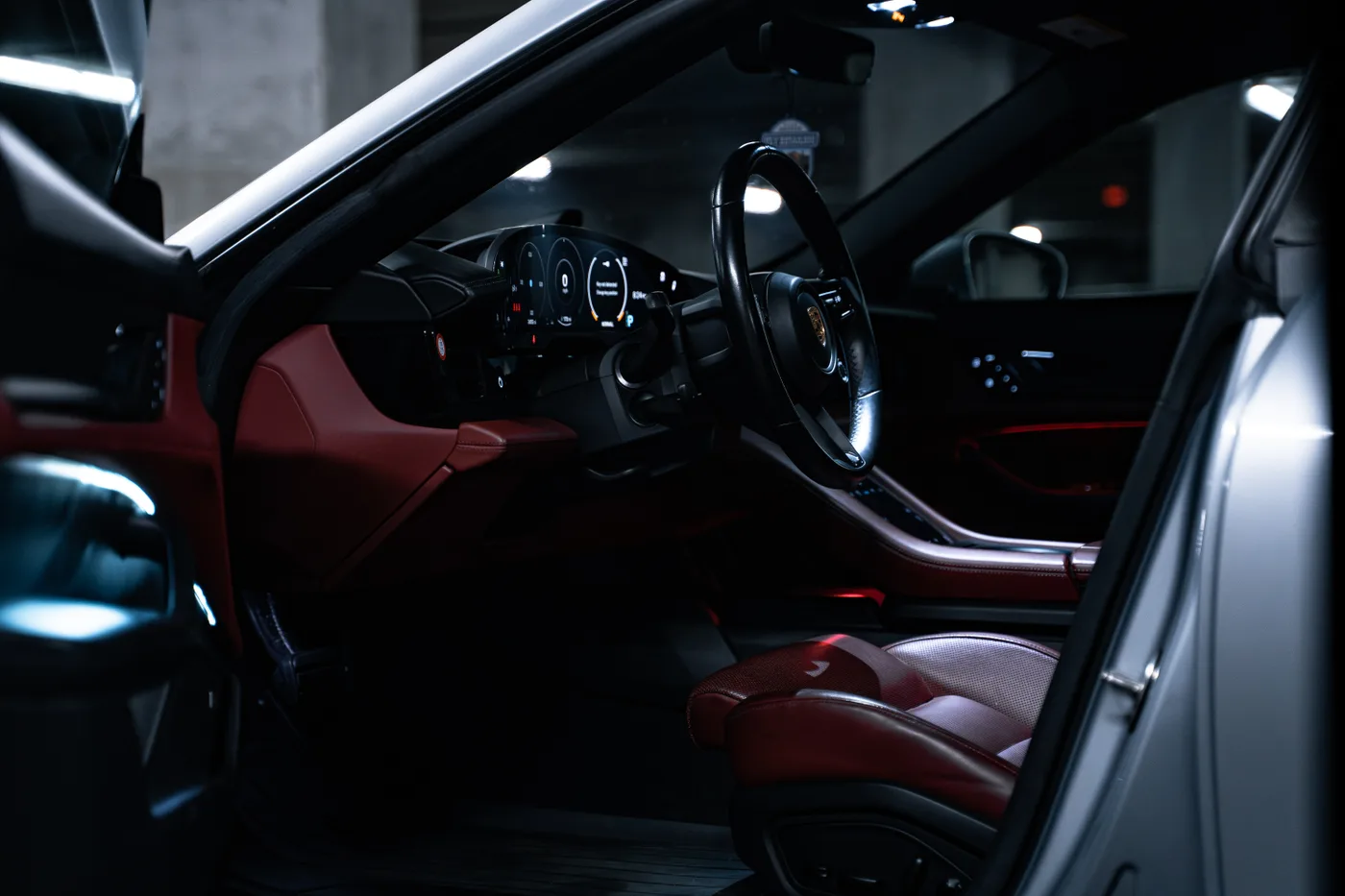 Porsche Taycan - View 6