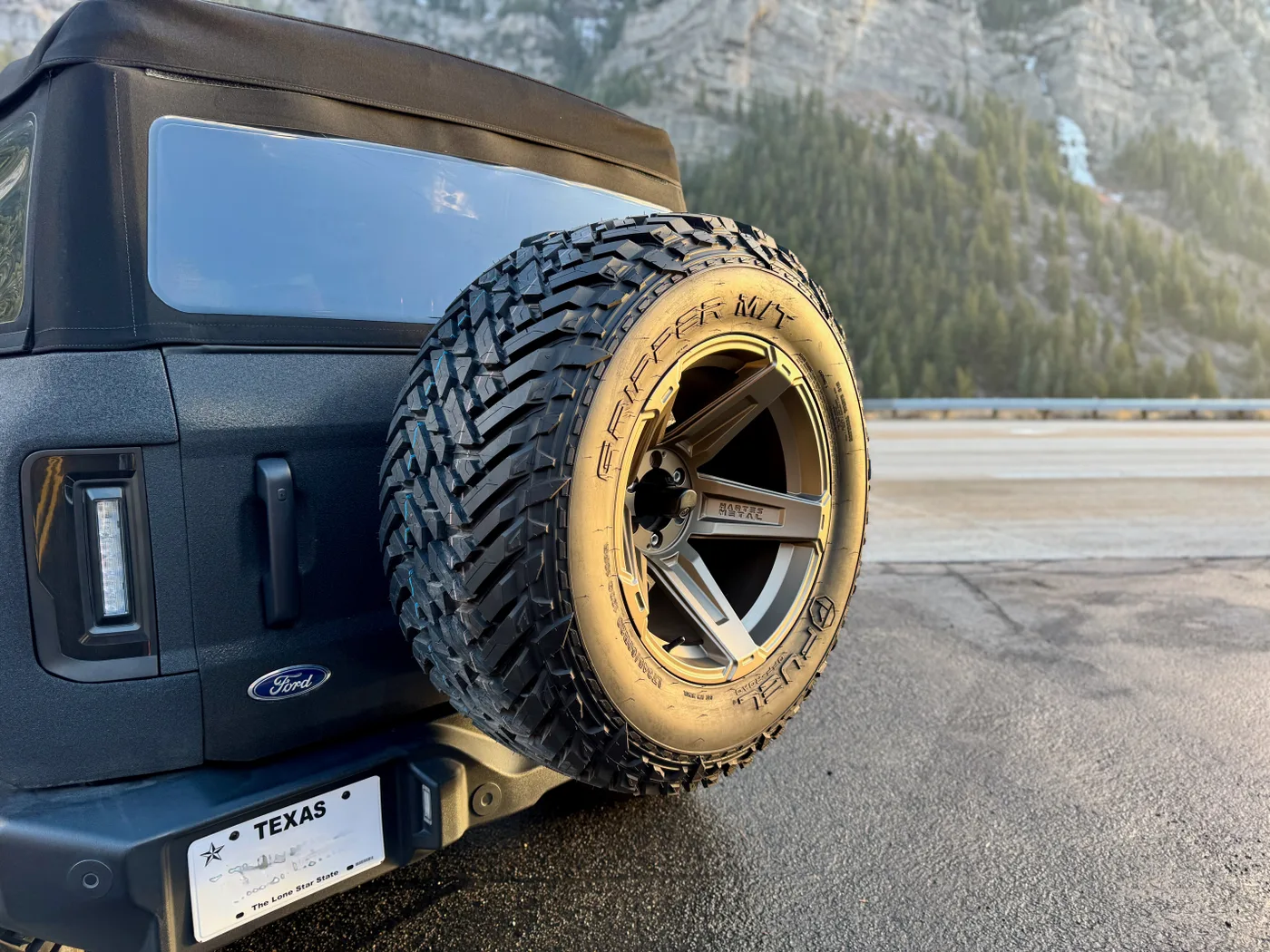 Ford Bronco SOFLO Raptor - View 10