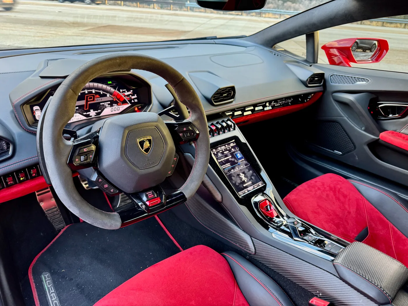 Lamborghini Huracan EVO AWD  Coupe - View 5