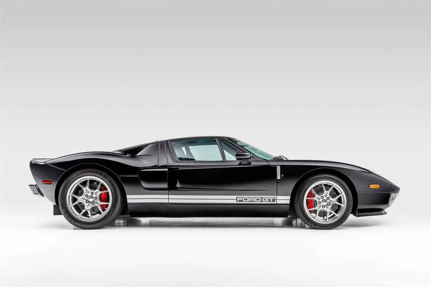2006 Ford GT Base S/C - View 4