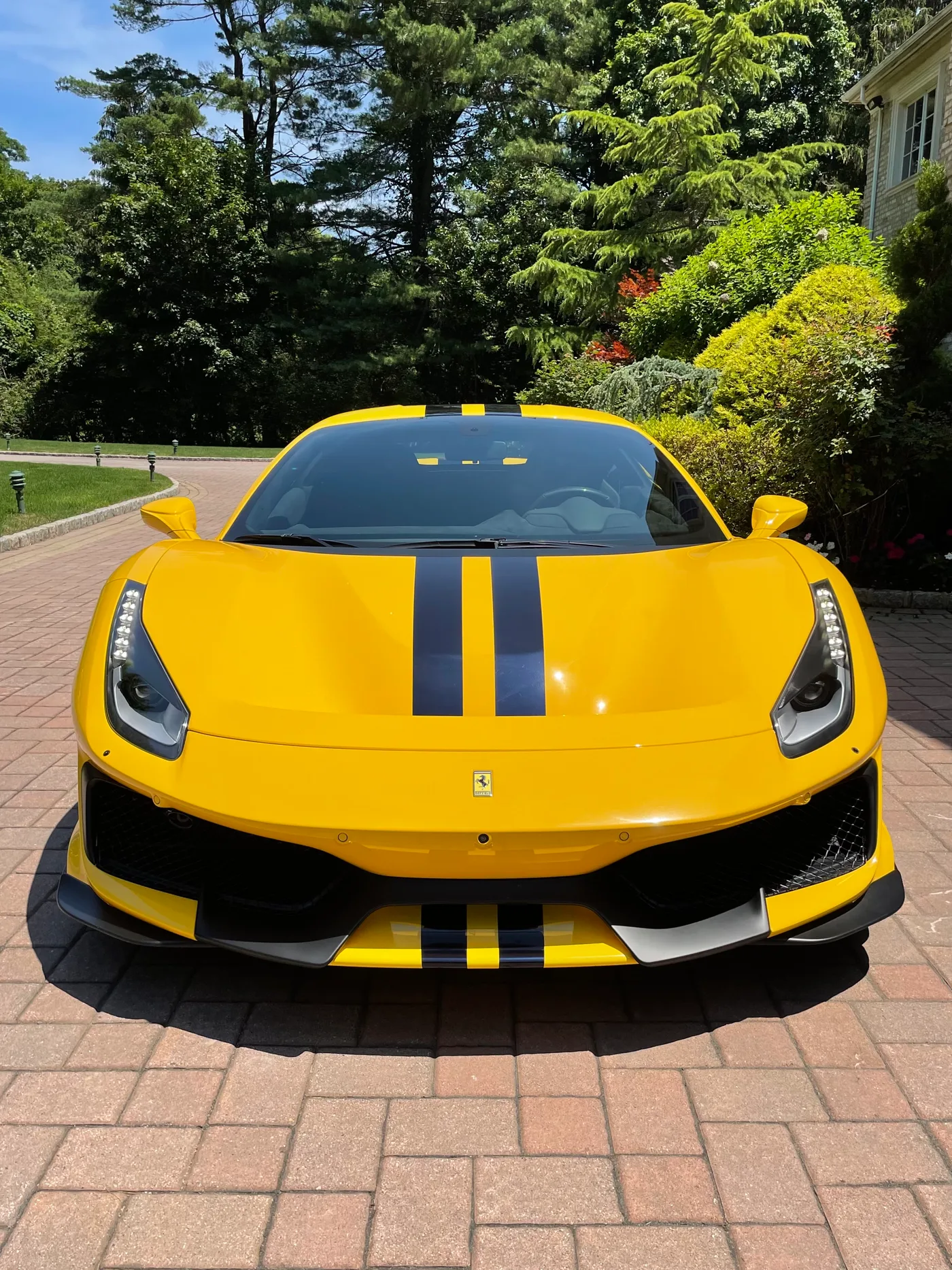 2019 Ferrari 488 Pista Base - View 2