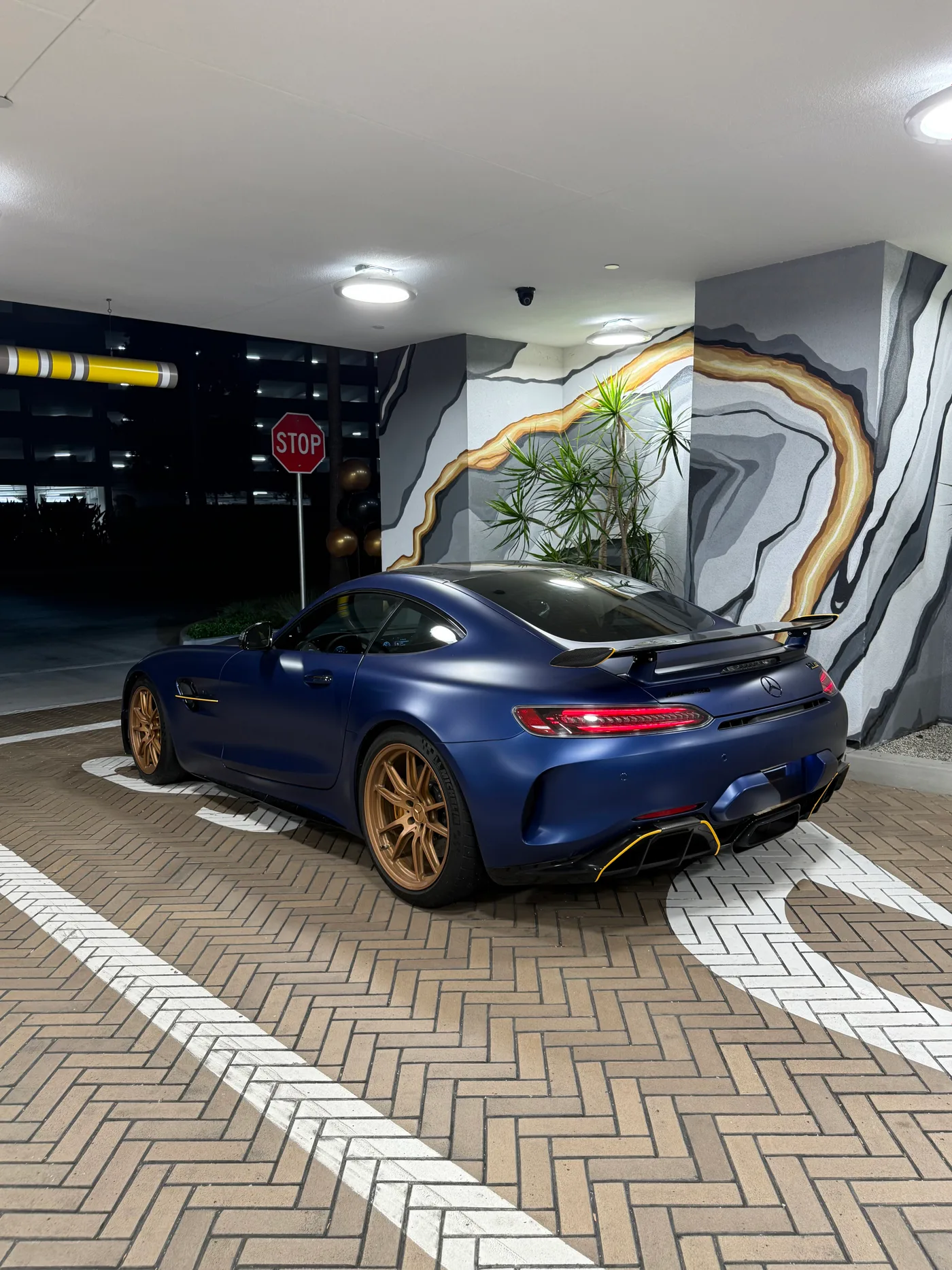 Mercedes Benz AMG GTR - View 3