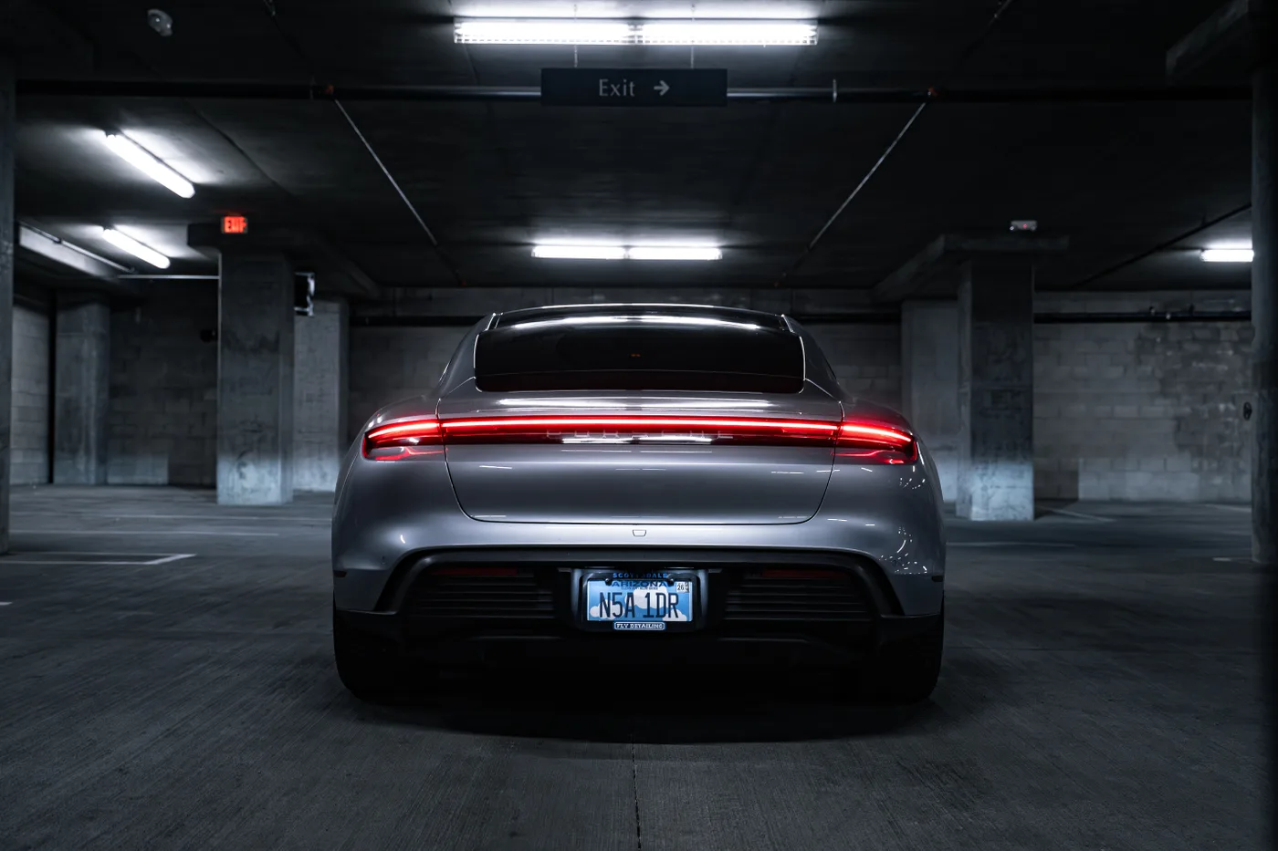 Porsche Taycan - View 4