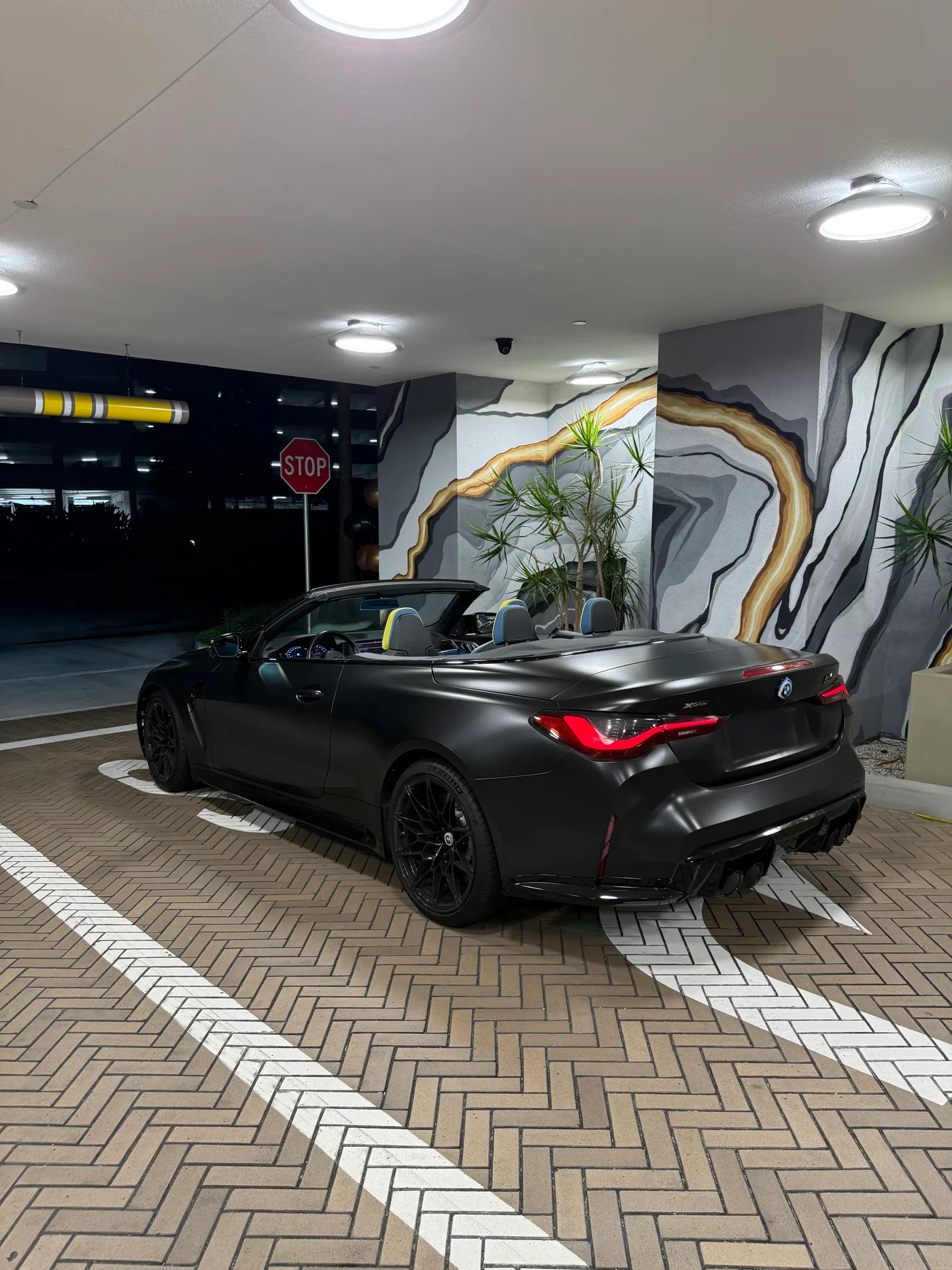 BMW M4 Competition - View 3