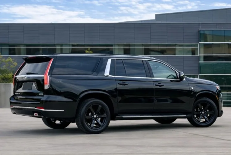 Cadillac Escalade 7-seater - View 2