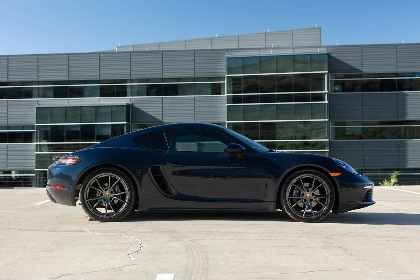 Porsche 718 Cayman - View 2
