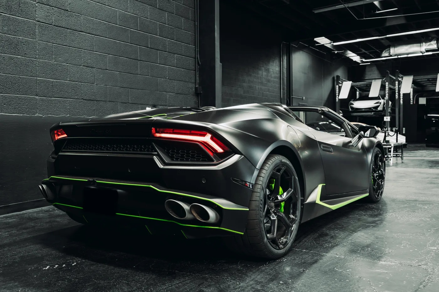 Lamborghini Huracan Spyder - View 3