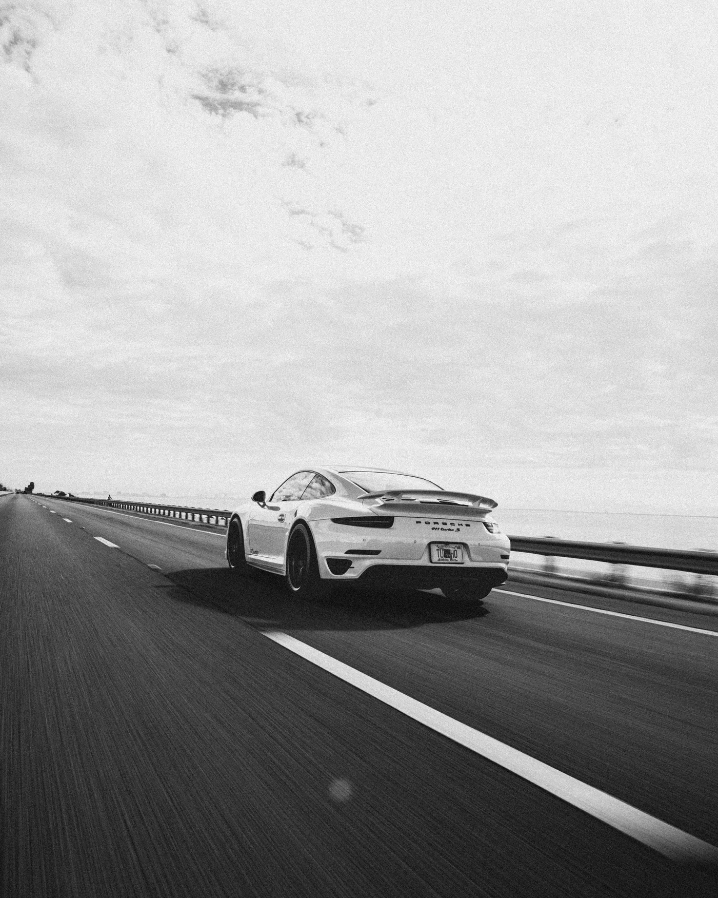 Porsche 911 Turbo S 991.1 - View 5