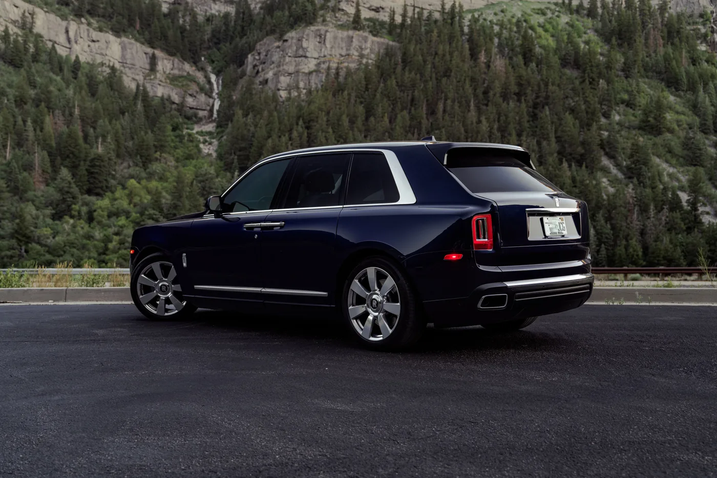 Rolls Royce Cullinan - View 7