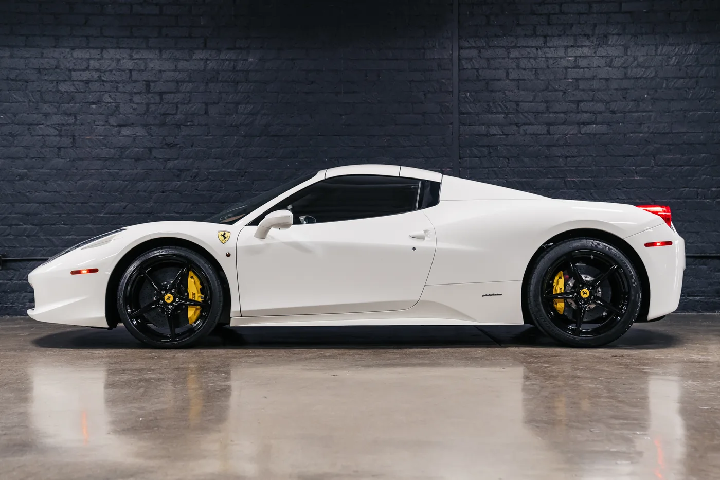 2015 Ferrari 458 Spider - View 4
