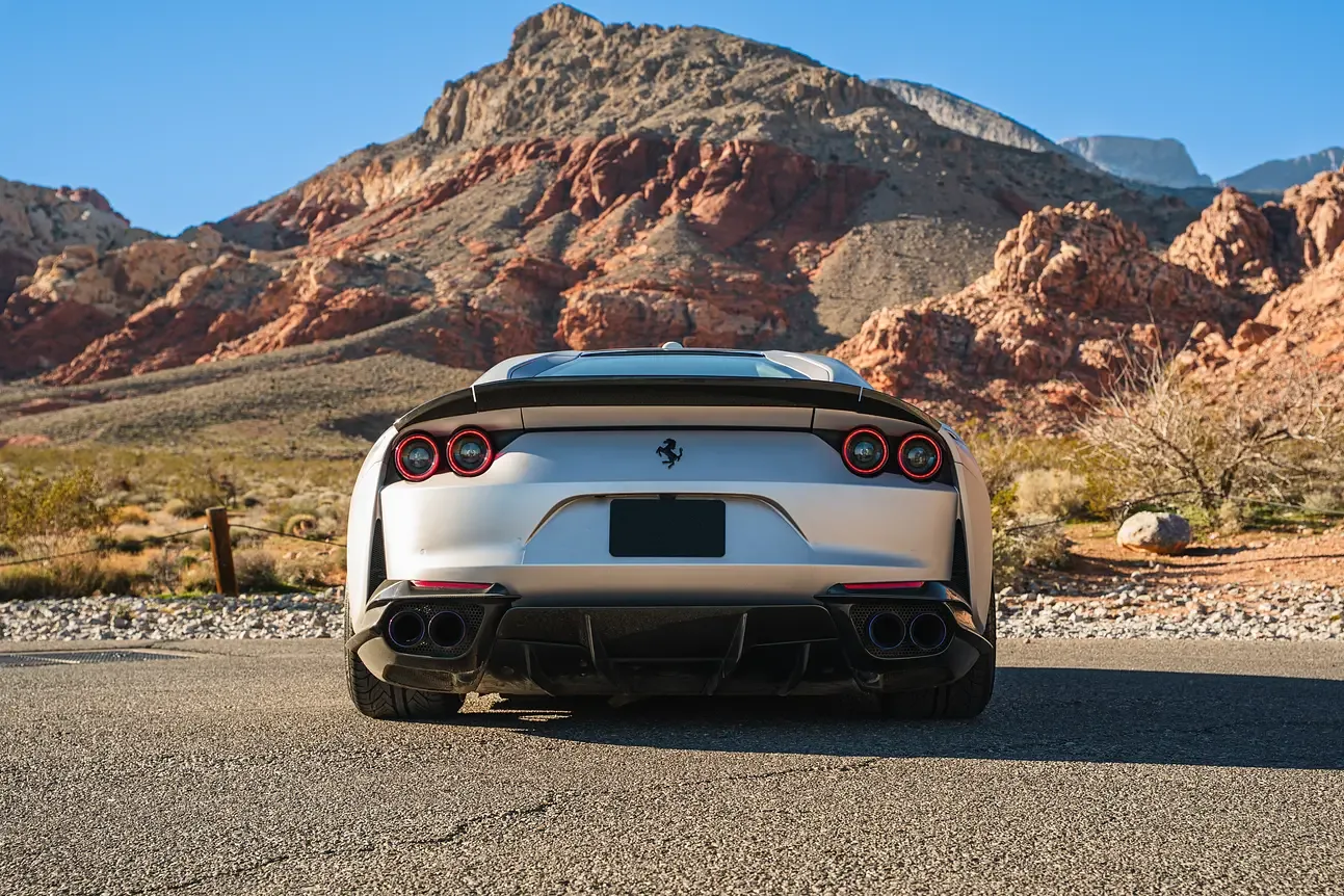 812 Superfast - View 9