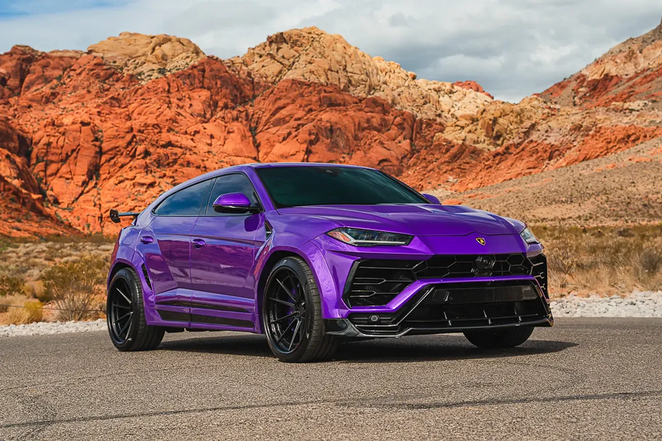 Lamborghini Urus - View 2