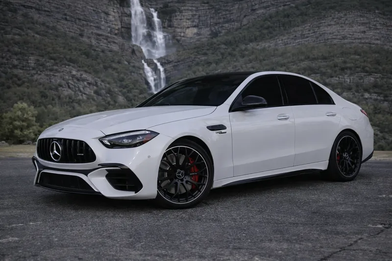 Mercedes-Benz C63 AMG E Performance AWD