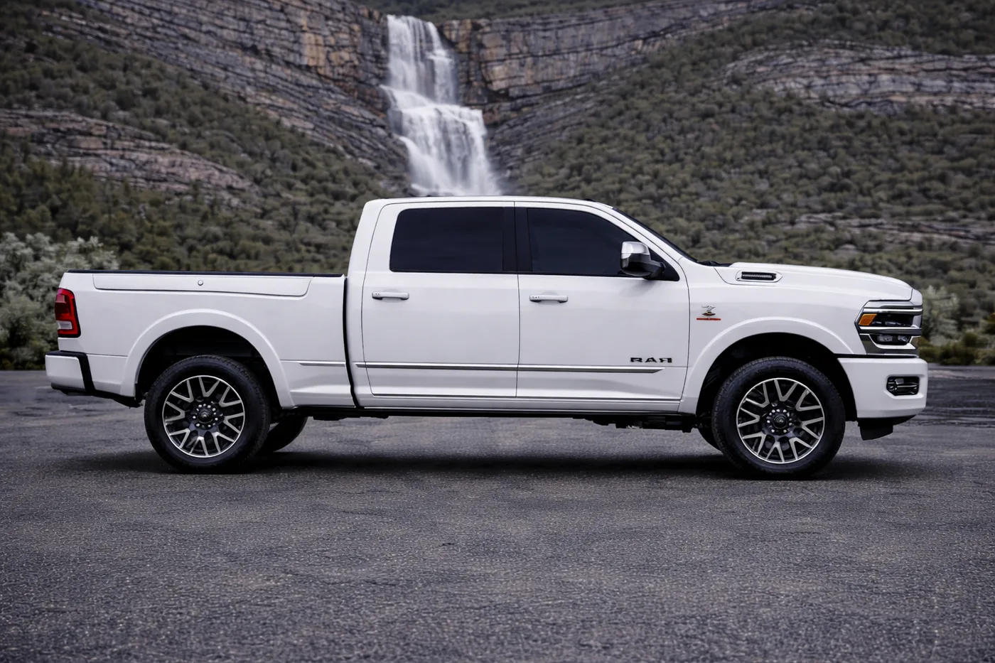 Ram 2500 Cummins Limited 4X4 - View 4
