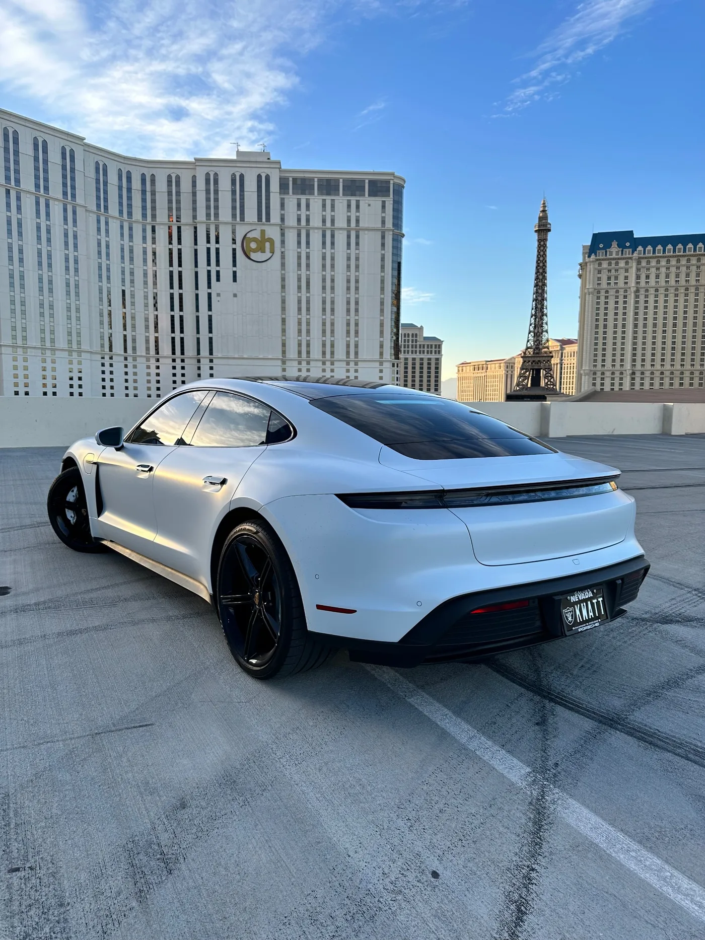 Tycan 4S EV - View 3
