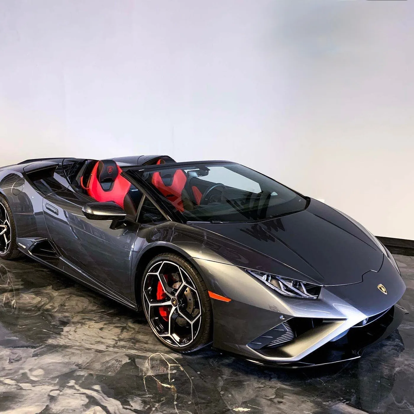 Lamborghini Evo Spider - View 2