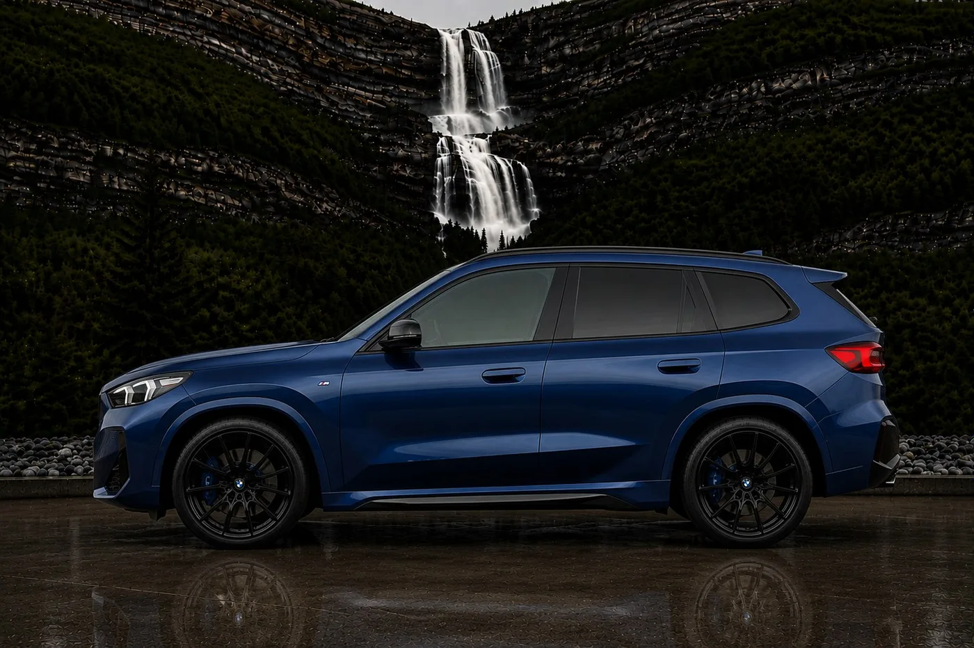 BMW X1 M Sport X Drive - View 4