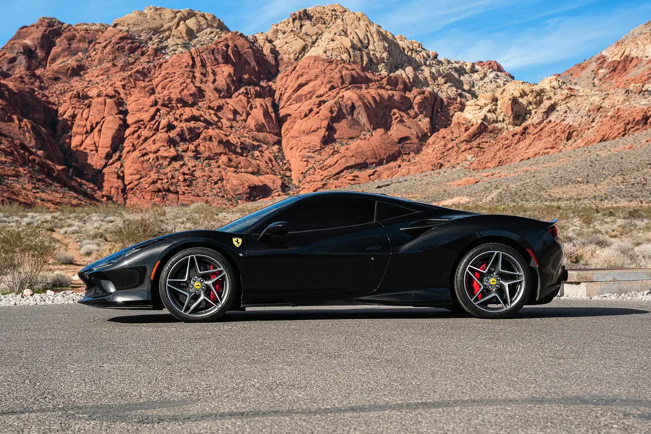 F8 Tributo - View 6