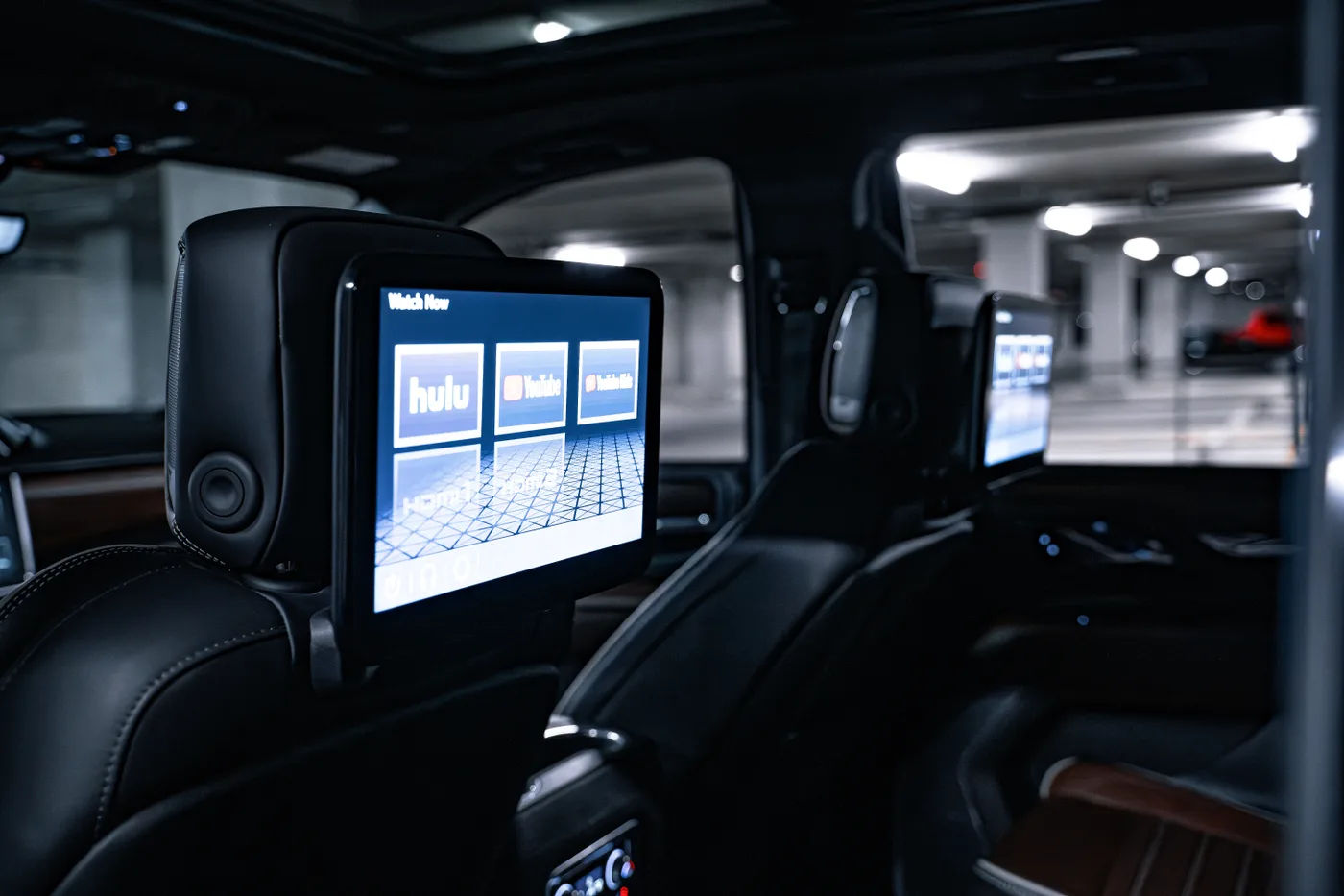 GMC Yukon Denali - View 9