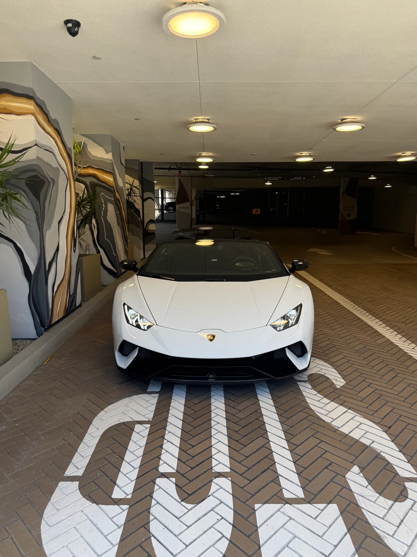 Lamborghini Huracan Performante - View 2