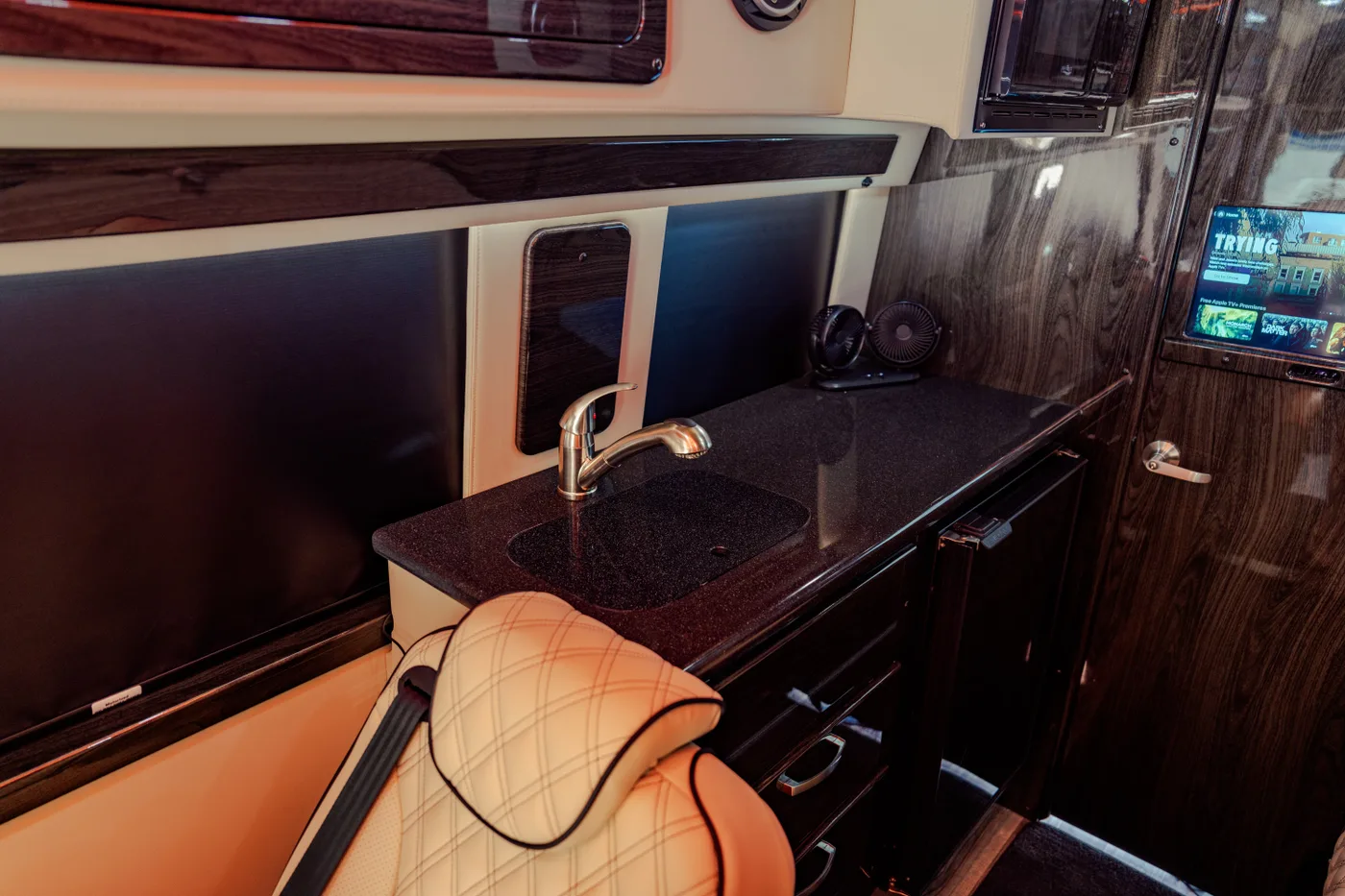 Mercedes-Benz Sprinter Midwest Automotive S6 AWD - View 7