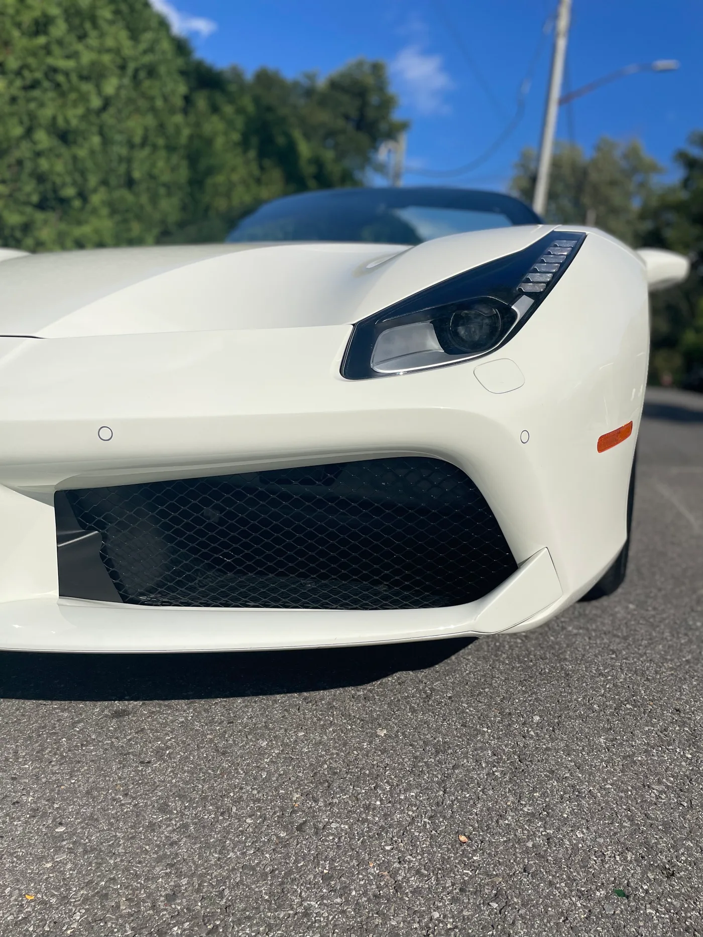 2019 Ferrari 488 Spider - View 9