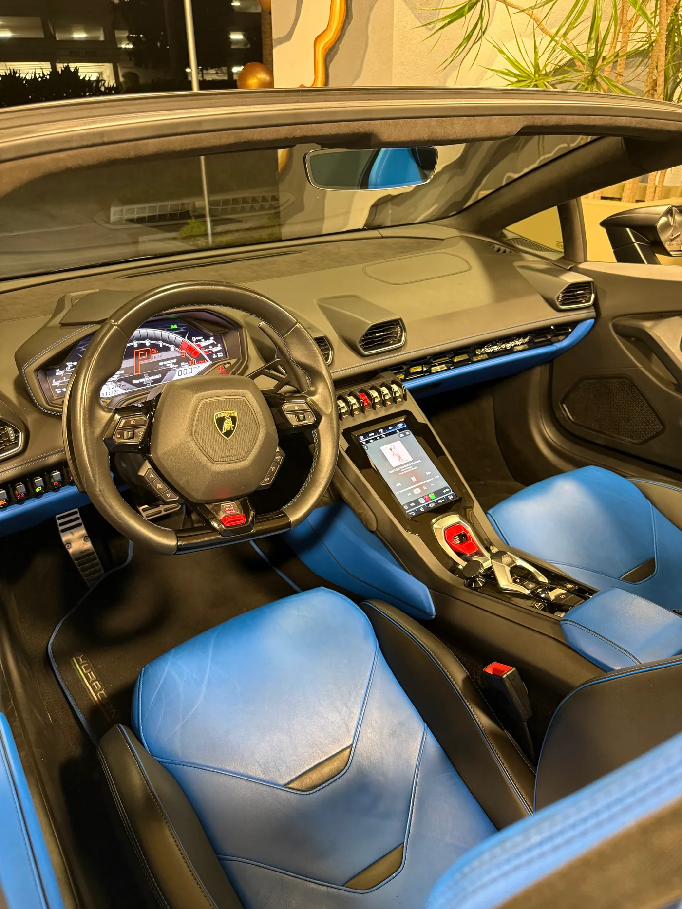 Lamborghini Huracan Evo - View 5