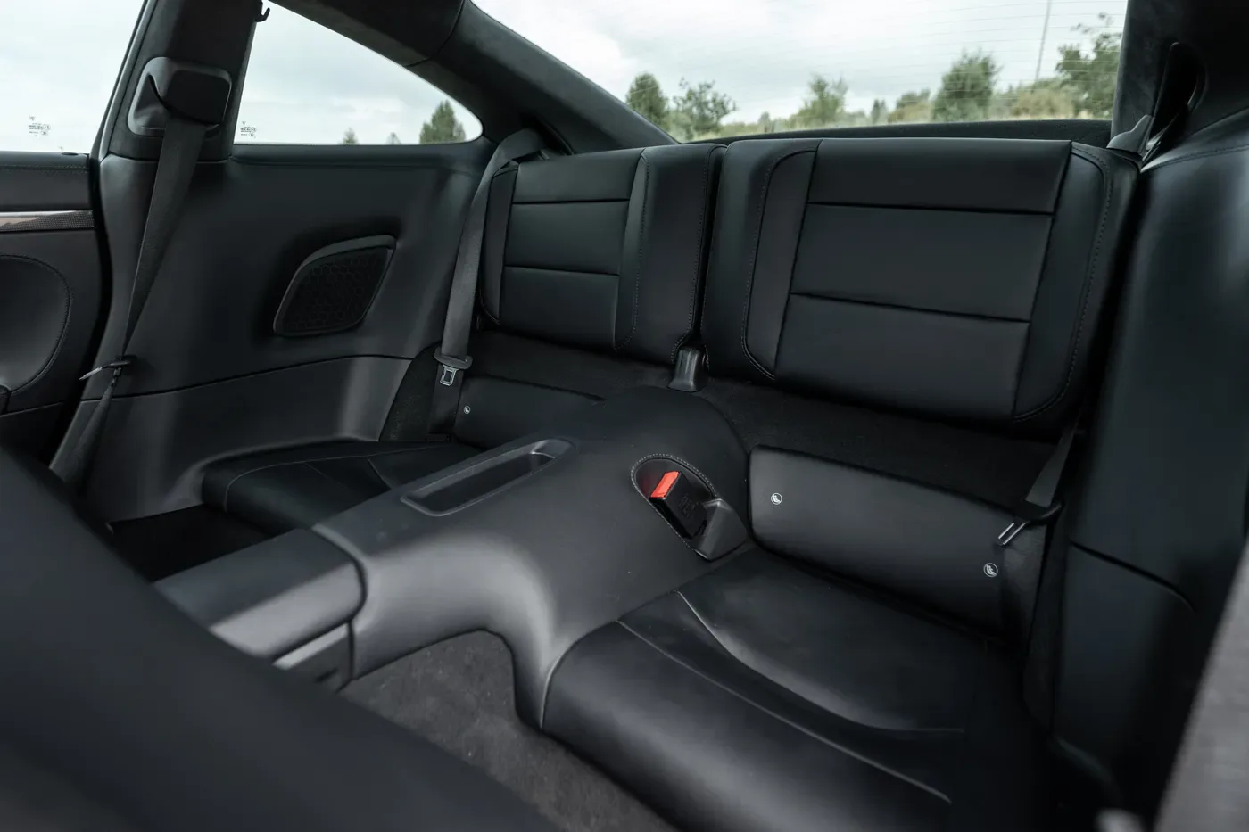 Porsche 911 Turbo S - View 8