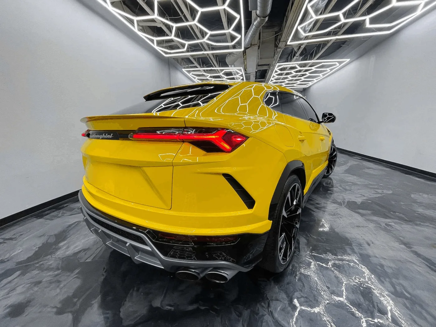 Urus Yellow - View 6