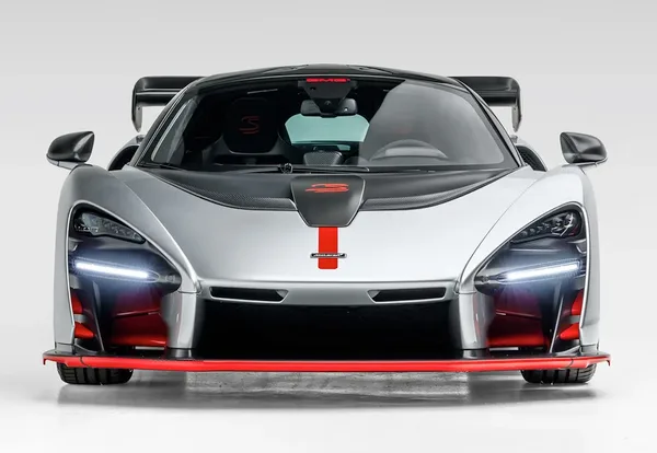 2019 McLaren Senna Base — photo 1 of 11