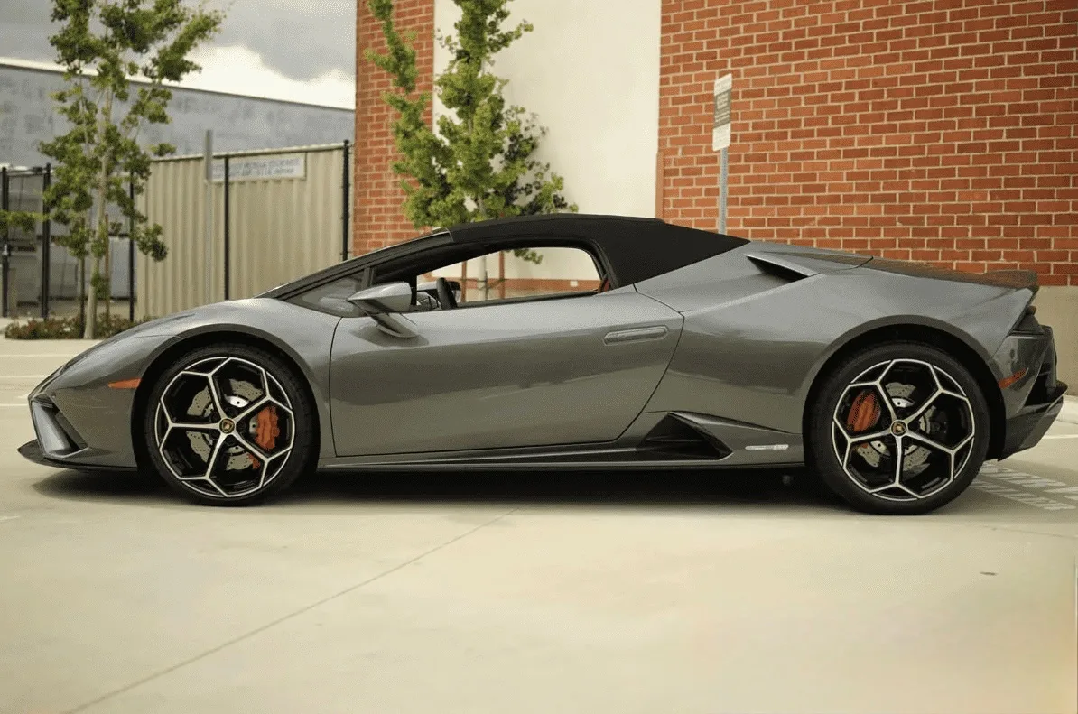 Lamborghini Evo Spider - View 5