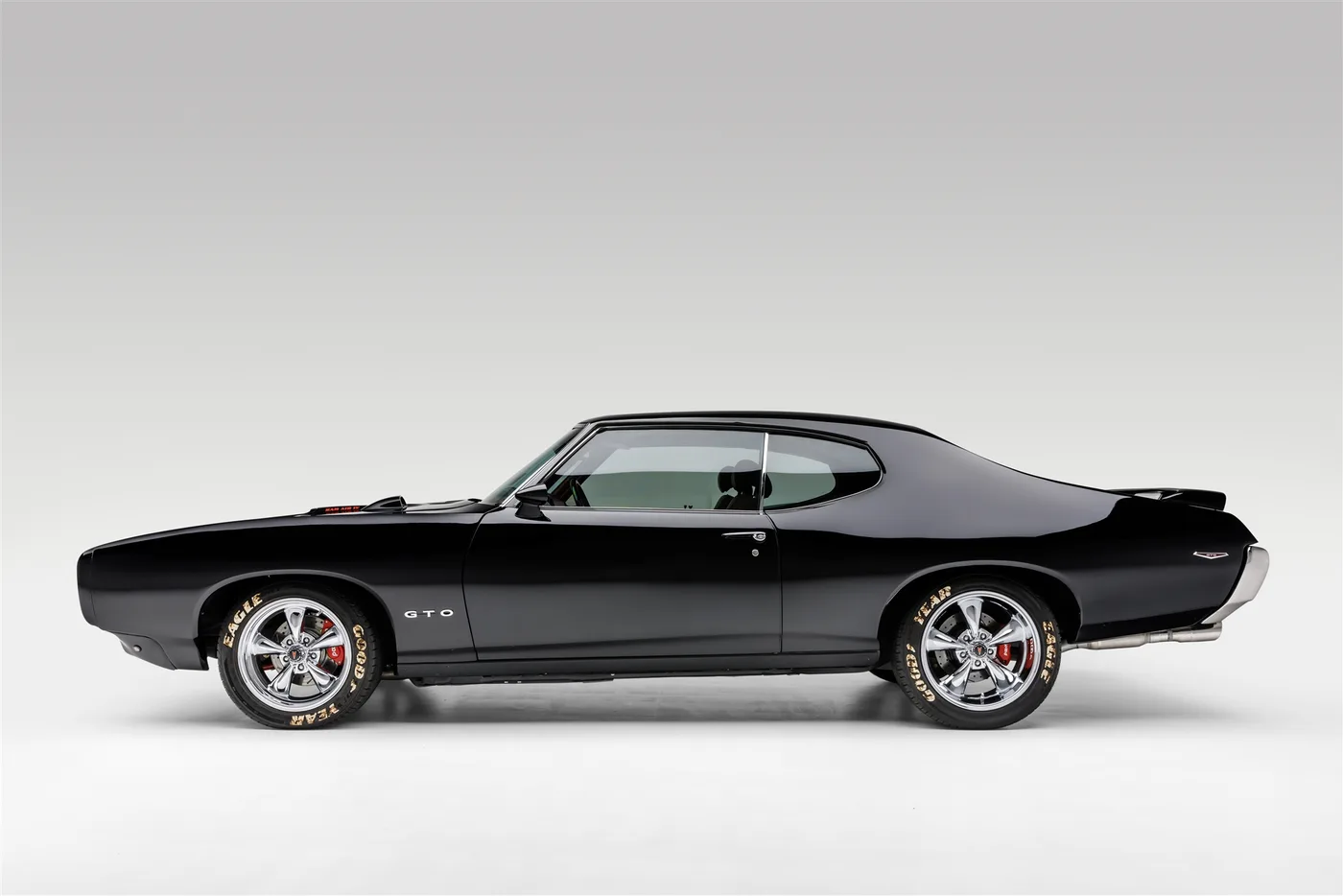 1969 Pontiac GTO Ram Air IV - View 9